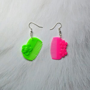 Comb combs colourful rainbow bright toy toys plastic my little pony dolly doll girls 2000s themed Earring earrings jewellery rave raver raving disco clubbing festival wear neon y2k clubwear hand made handmade cybertwee neon clubkid carnival streetstyle harajuku street style cyber kinderwhore techno basement underground urban klub kitsch party kei Altboy alternative style alt fashion clowncore aesthetic eboy egirl goblincore goth style grudge jfashion kidcore party kei pastel goth punk boy girl style queer LGBT shop business scenecore rainbowcore